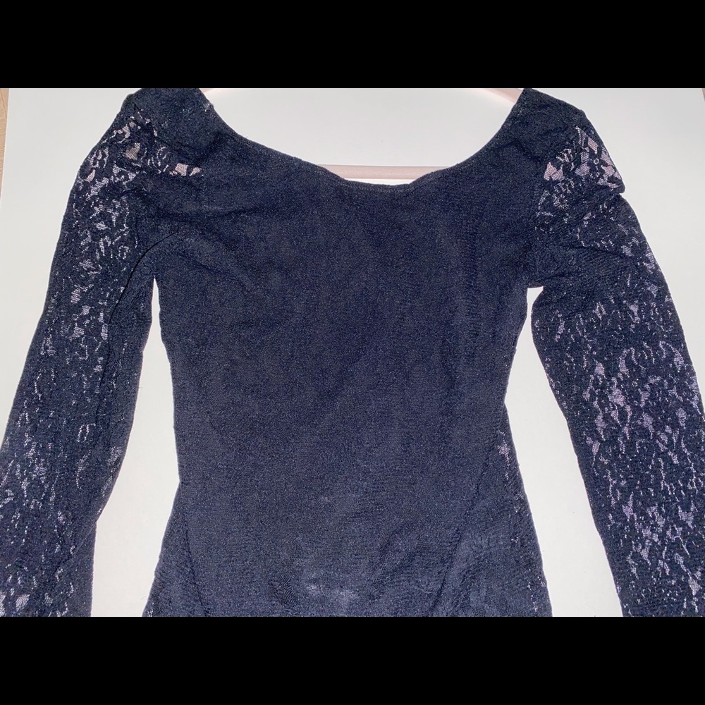 Laced Top - Picture 3 of 3